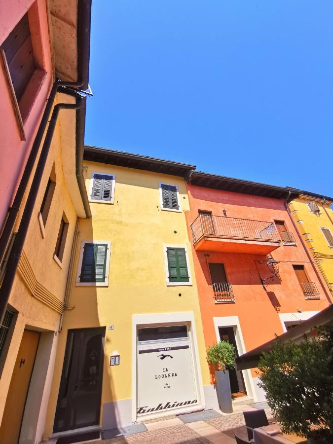 Old Town Apartment With Terrace - Live Love Lake Peschiera del Garda Eksteriør bilde